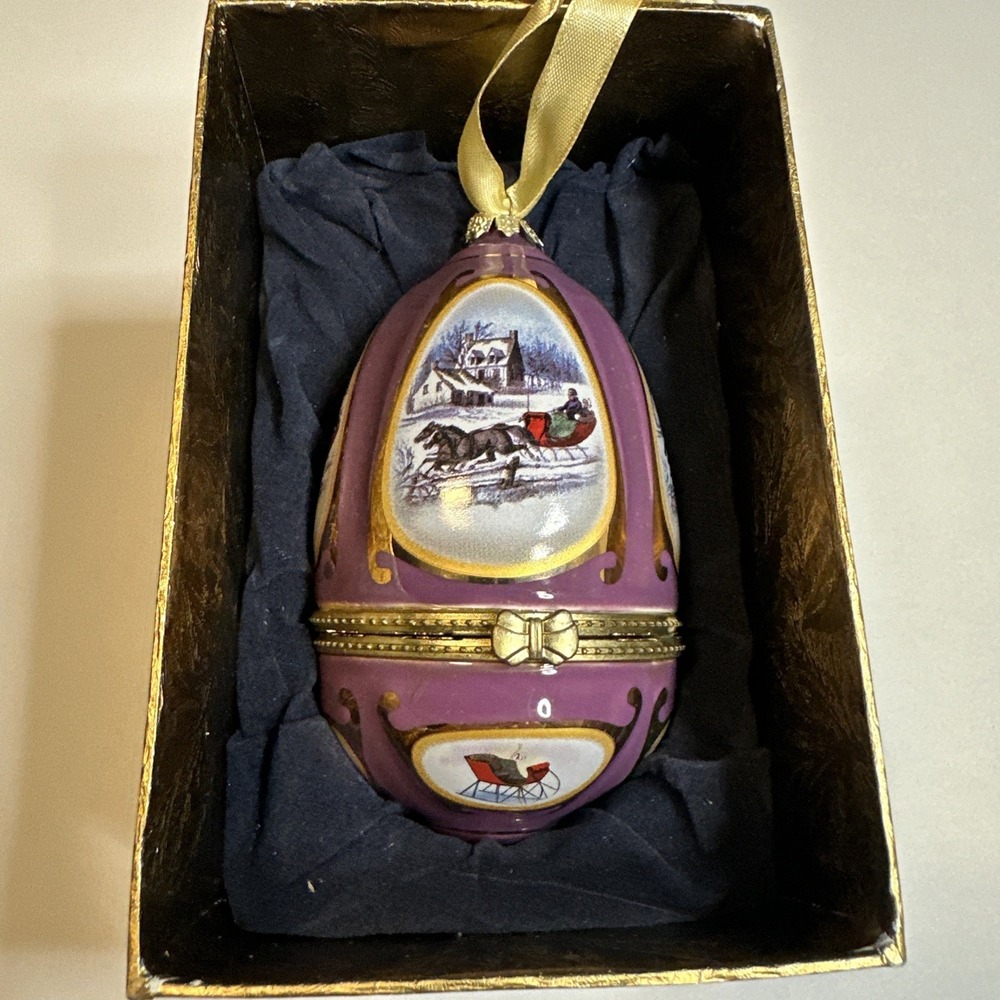 Mr. Christmas‎ Porcelain Musical Christmas Egg Ornament Valerie Hill